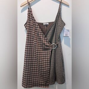 Stitch & Pine Plaid‎ Wrap Dress size Medium NWT